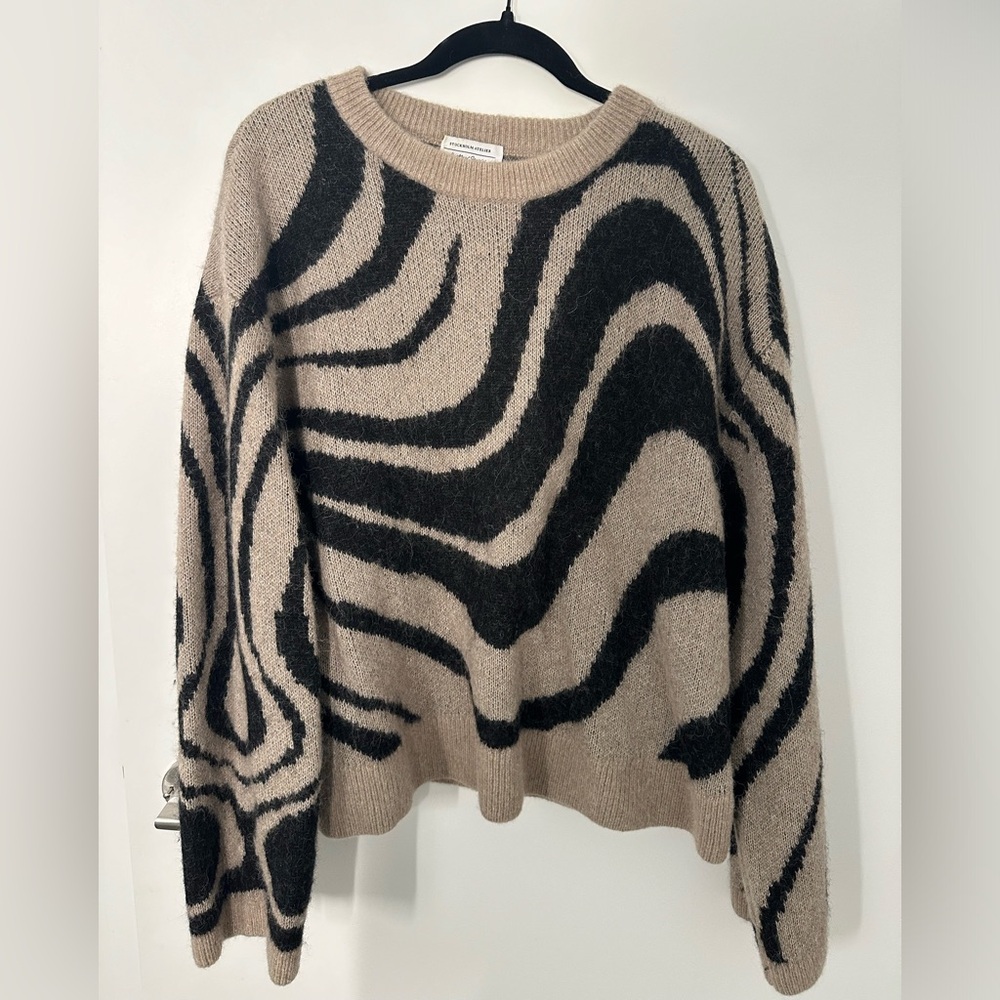 & other stories oversized taupe and black patterned sweater